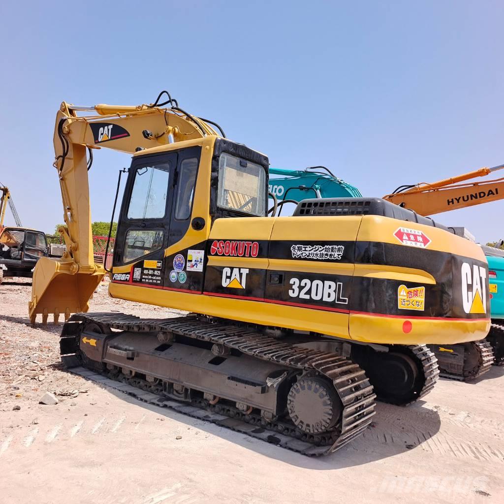 CAT 320 BL Excavatoare pe șenile

