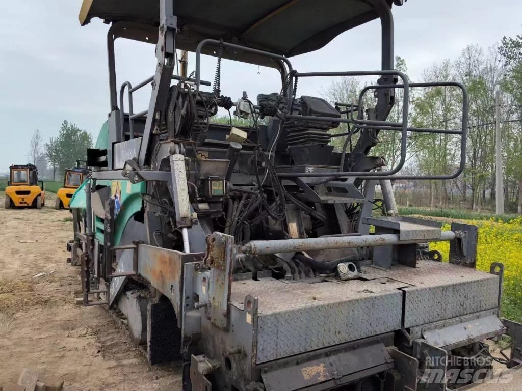 Vögele 2100-3l Pavatoare asfalt