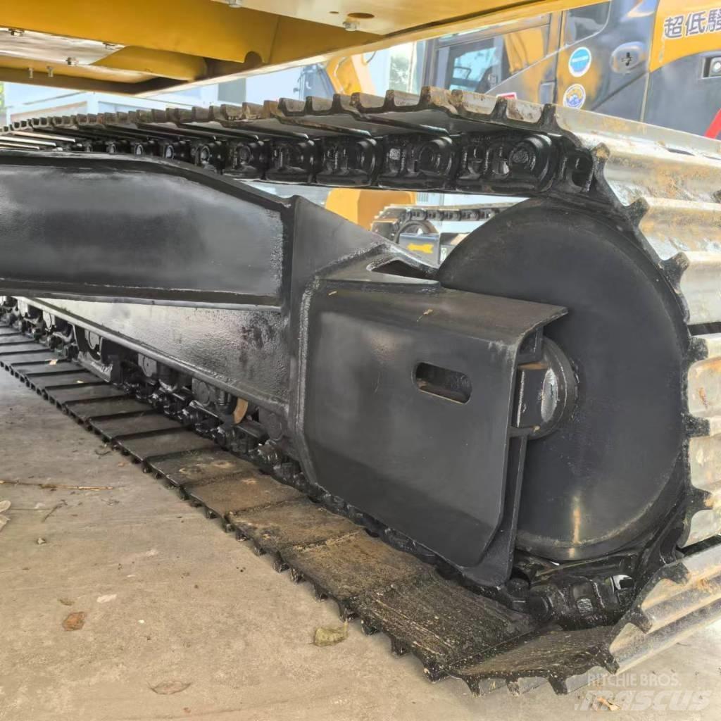 Komatsu PC130-7 Excavatoare pe șenile
