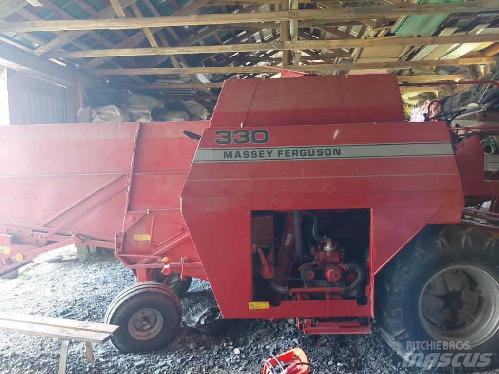 Massey Ferguson 330 Combine de secerat