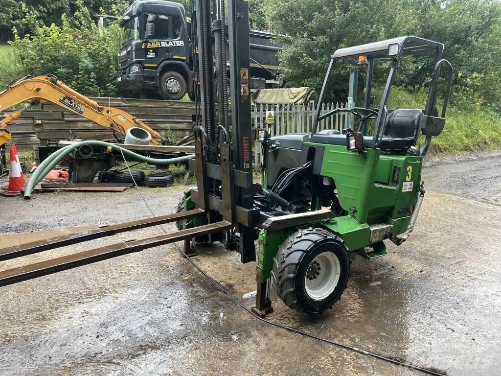 Moffett M8 Stivuitoare montate pe camioane