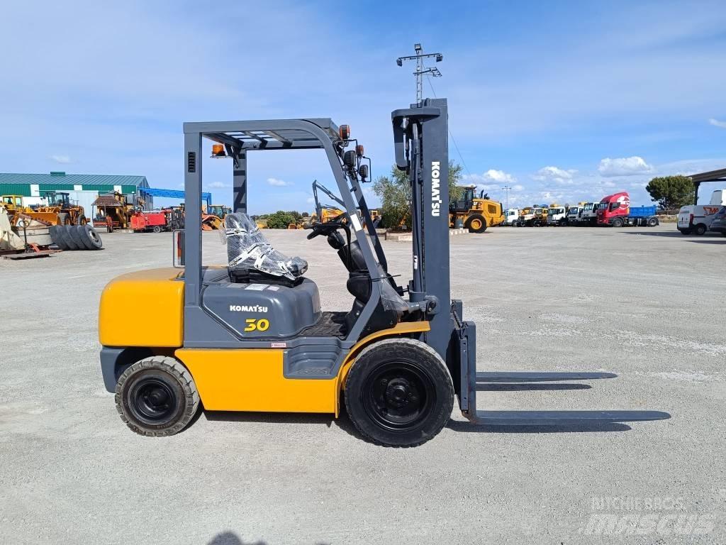 Komatsu FD30T-14 Strivuitoare-altele