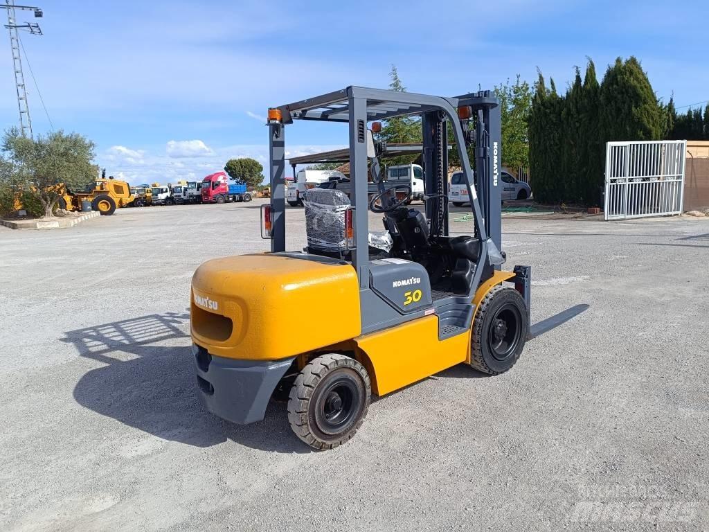 Komatsu FD30T-14 Strivuitoare-altele