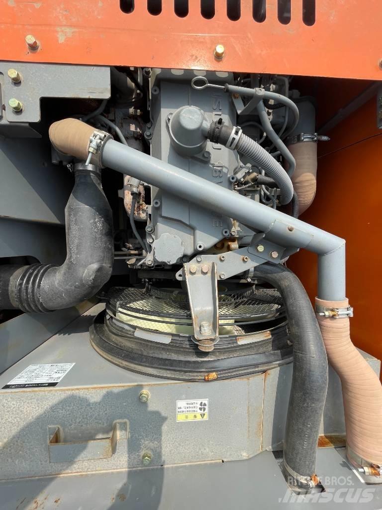 Hitachi ZX 200 Excavatoare pe șenile
