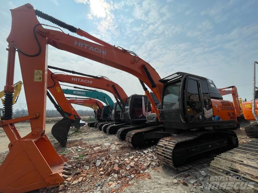 Hitachi ZX 200 Excavatoare pe șenile
