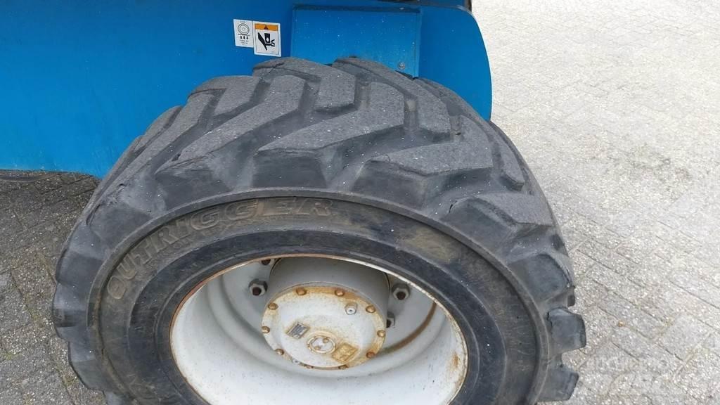 Genie S105 4X4X4 Nacele cu brat telescopic