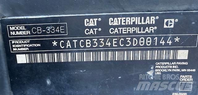 CAT CB 334 E XW Cilindri compactori dubli
