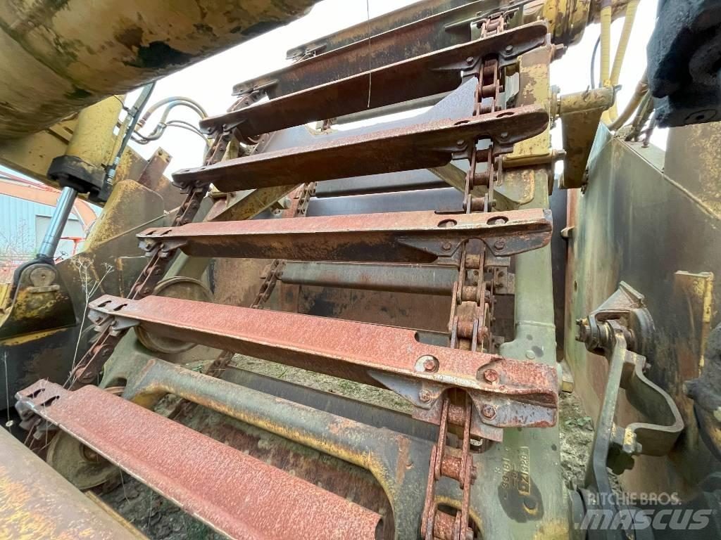 CAT 615 C Elevatoare