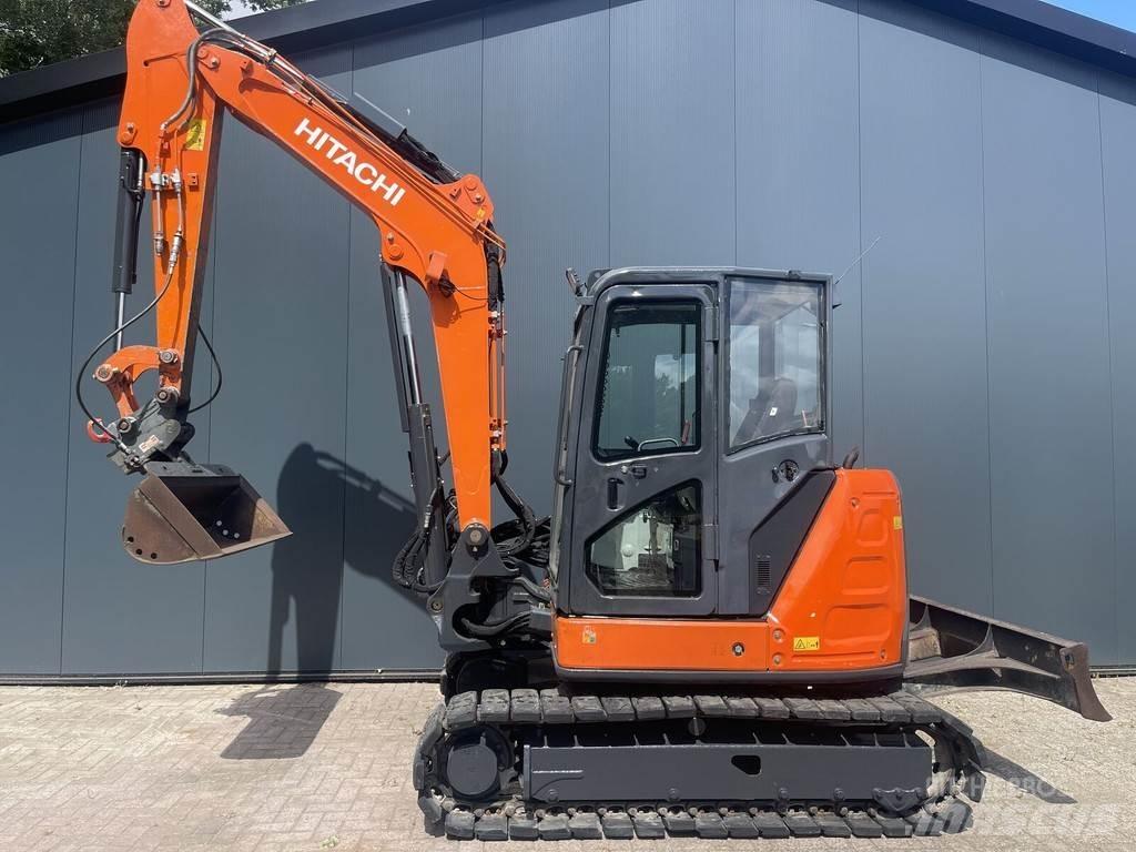 Hitachi ZX65 Mini excavatoare < 7t