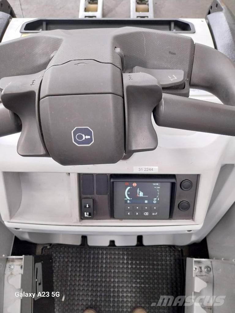 UniCarriers PLR200 Transpaleta cu platforma