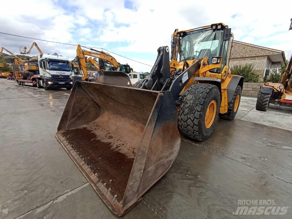 Volvo L 90 F Incarcator pe pneuri