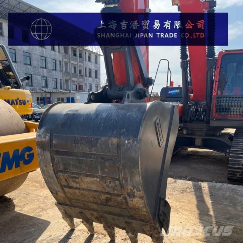 Doosan DX 225 LC Excavatoare pe șenile
