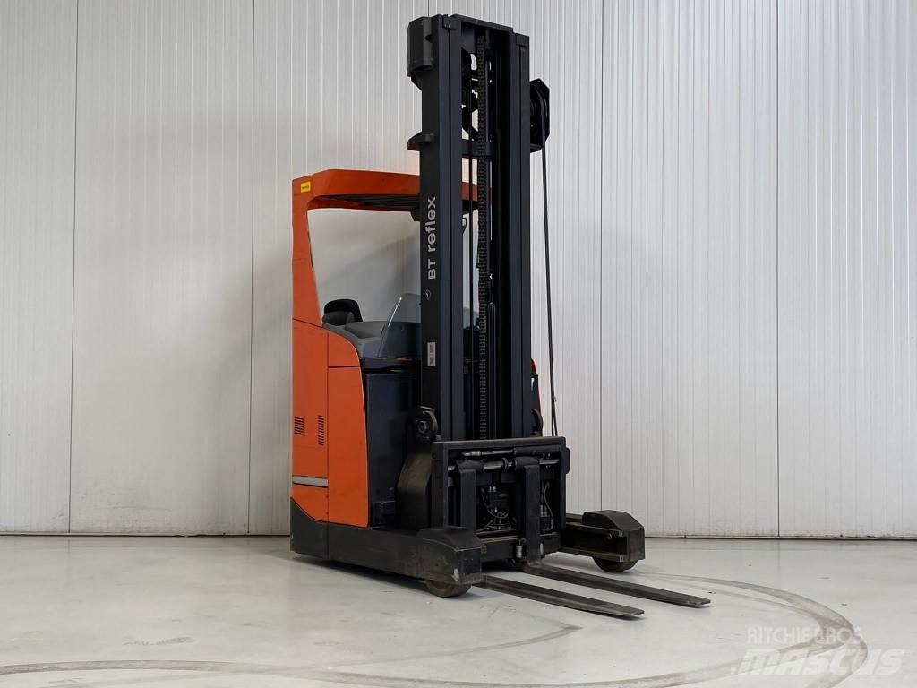BT RRE140E Stivuitor cu catarg retractabil