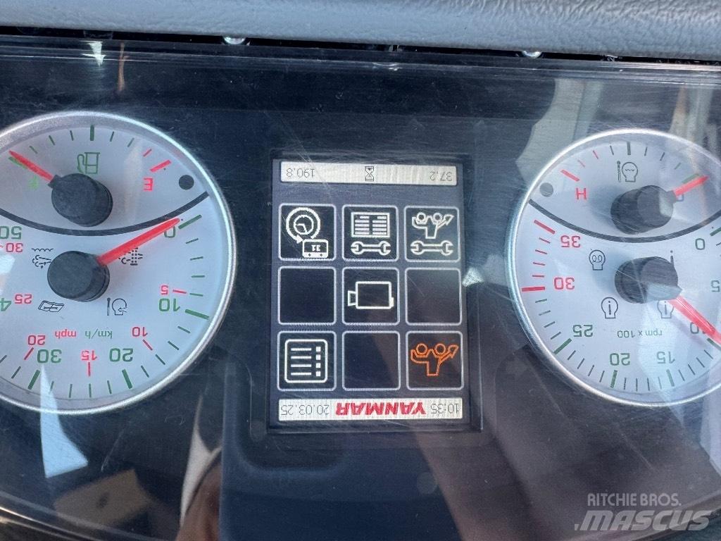 Yanmar V80 (02006) Incarcator pe pneuri