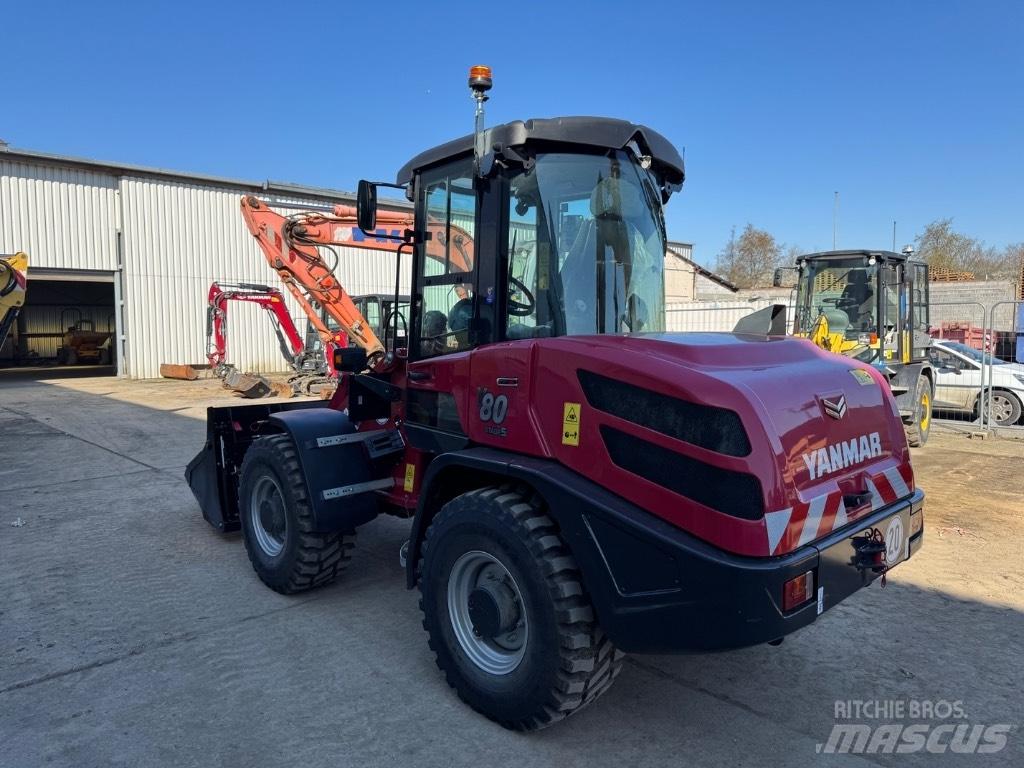 Yanmar V80 (02006) Incarcator pe pneuri