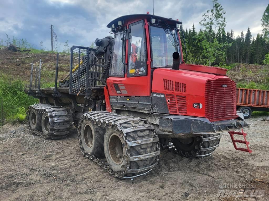 Komatsu 835 Transportoare
