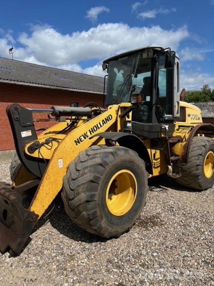 New Holland W170D Incarcator pe pneuri