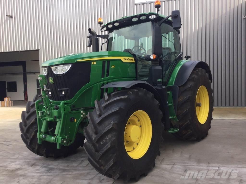 John Deere 6R250 Tractoare