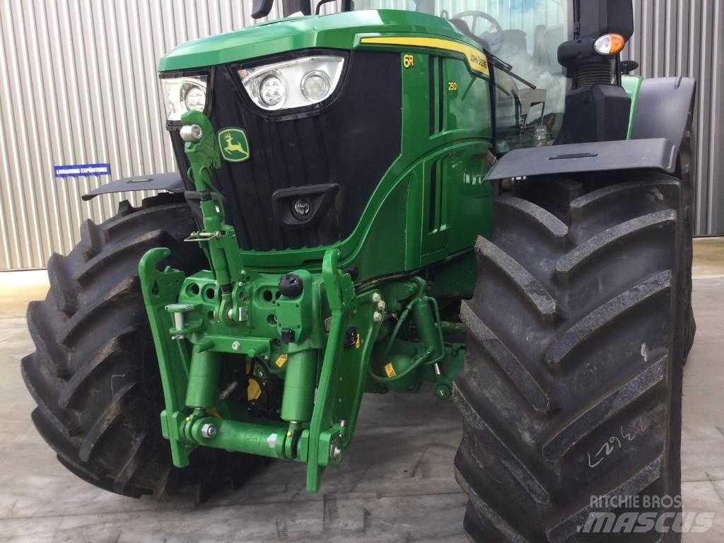 John Deere 6R250 Tractoare