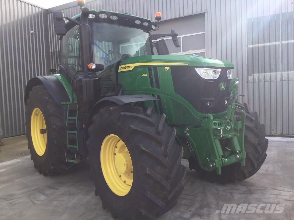 John Deere 6R250 Tractoare