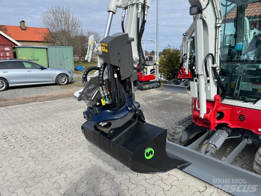 Takeuchi TB325R Mini excavatoare < 7t