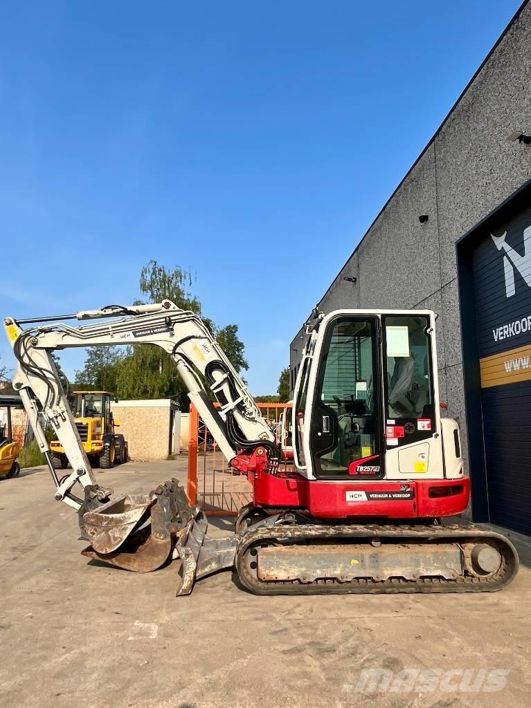 Takeuchi TB 257 FR Mini excavatoare < 7t