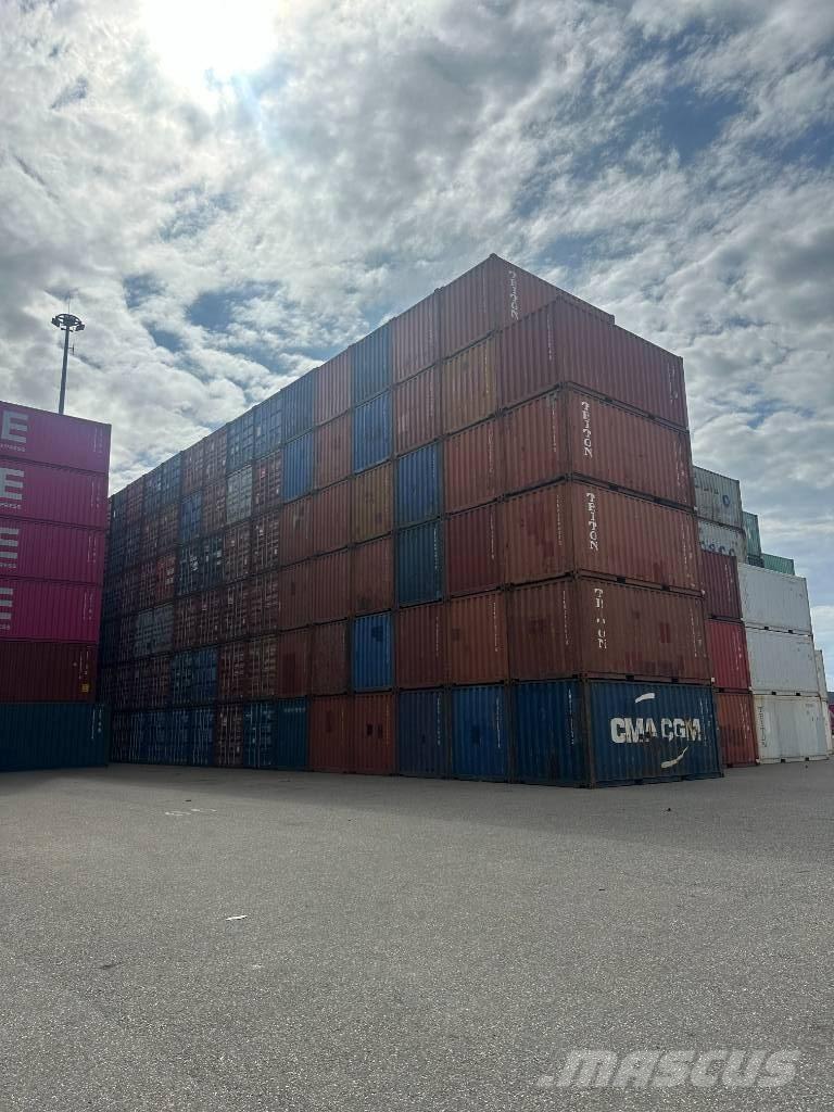  Zeecontainers  20 ft Containere maritime