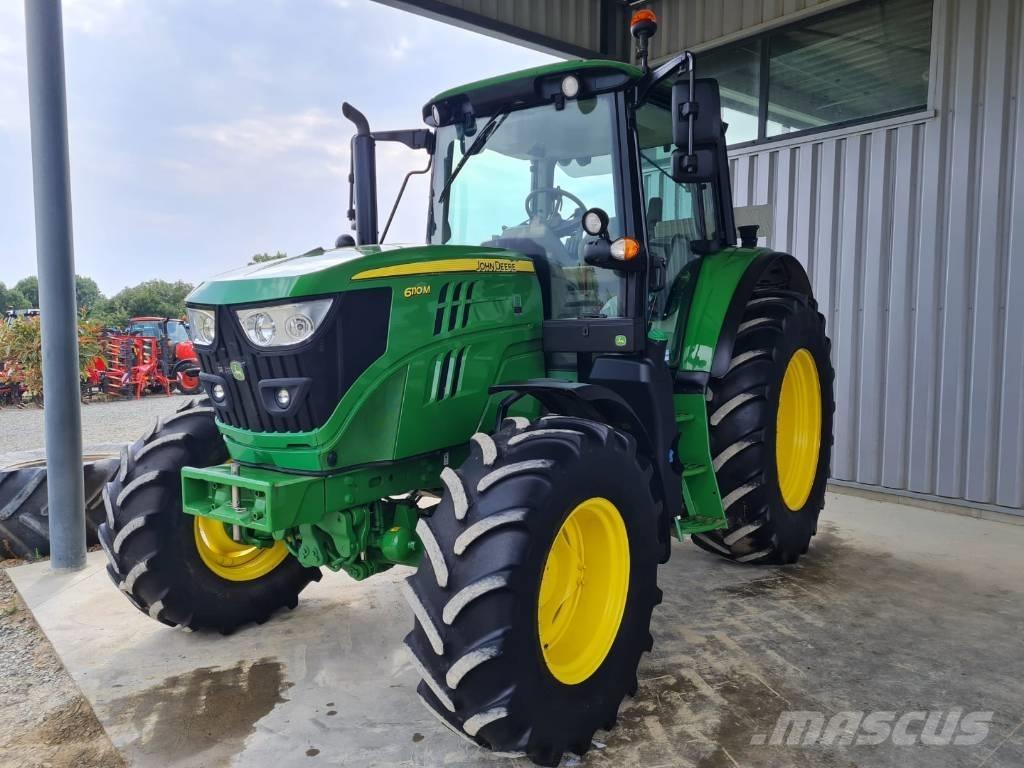 John Deere 6110 M Tractoare