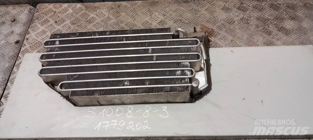 Scania R 440.    1779202 Radiatoare