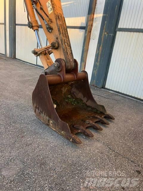 CASE WX 210 Excavatoare cu roti
