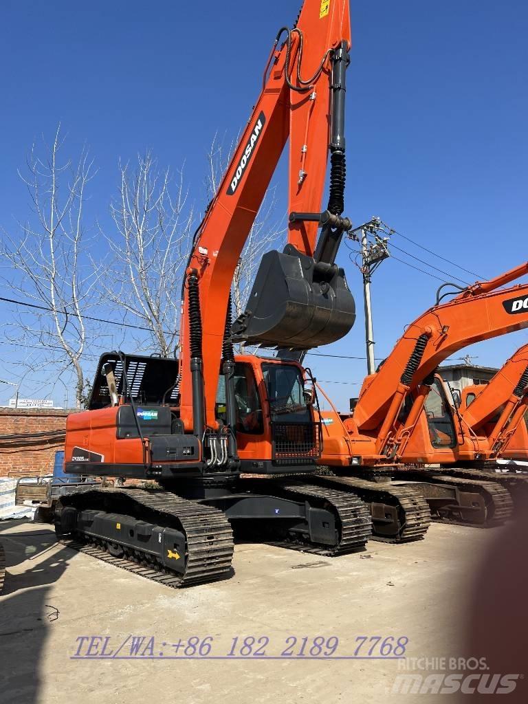 Doosan DX225 Excavatoare pe șenile
