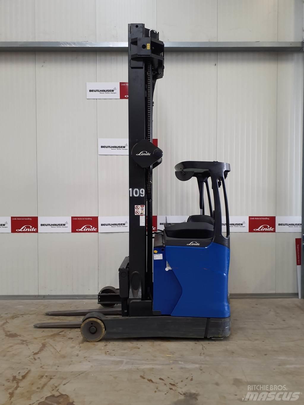 Linde R16HD Stivuitor cu catarg retractabil