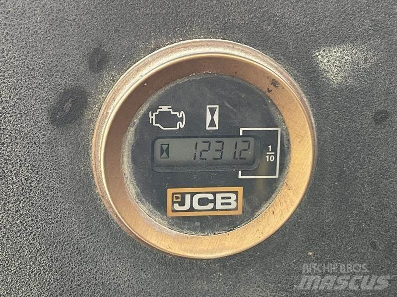 JCB 15 C - 1 Mini excavatoare < 7t