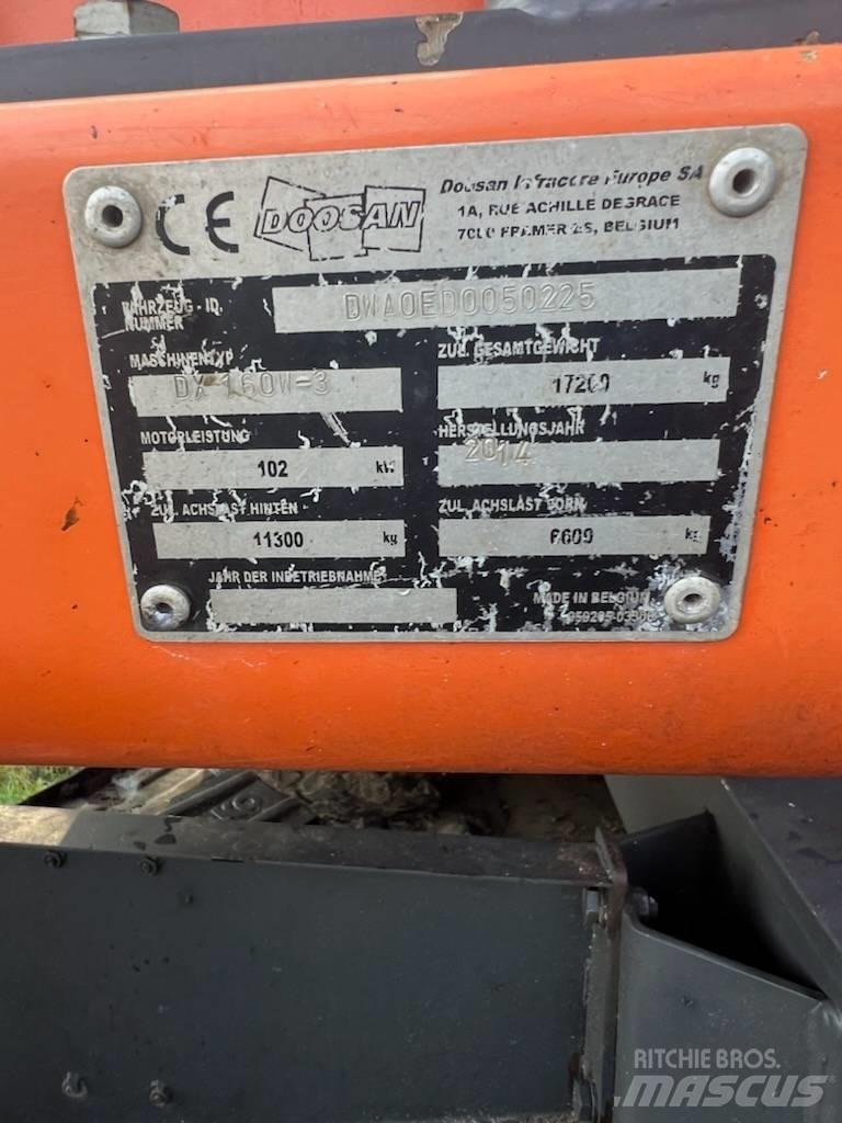 Doosan DX 160 W-3 Excavatoare cu roti