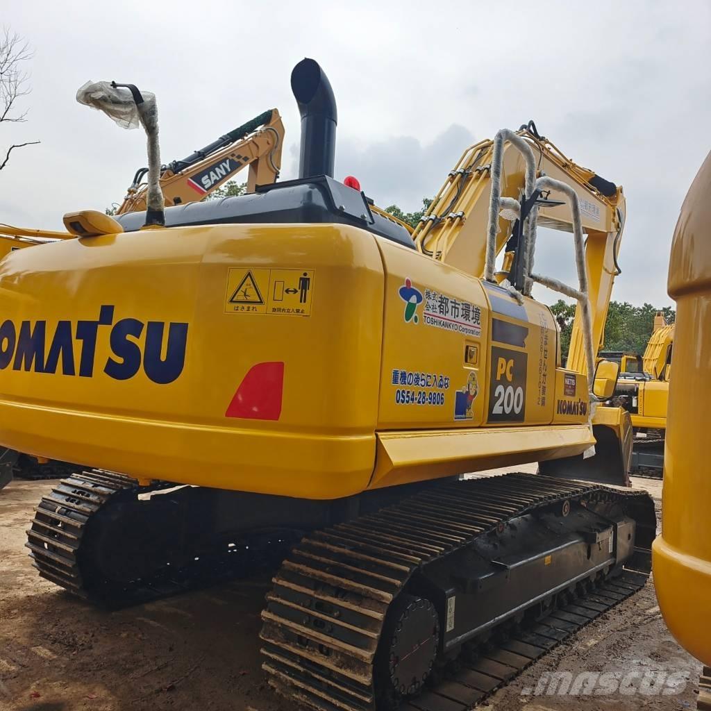 Komatsu PC 220-7 Excavatoare pe șenile
