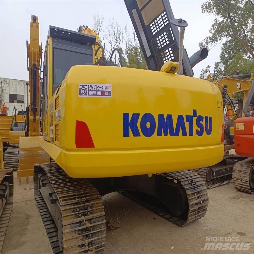 Komatsu PC 220 Excavatoare pe șenile
