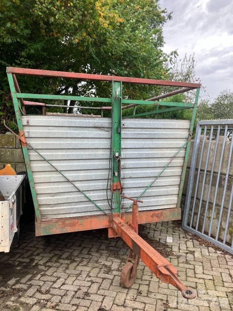 Veewagen  Remorci transport animale