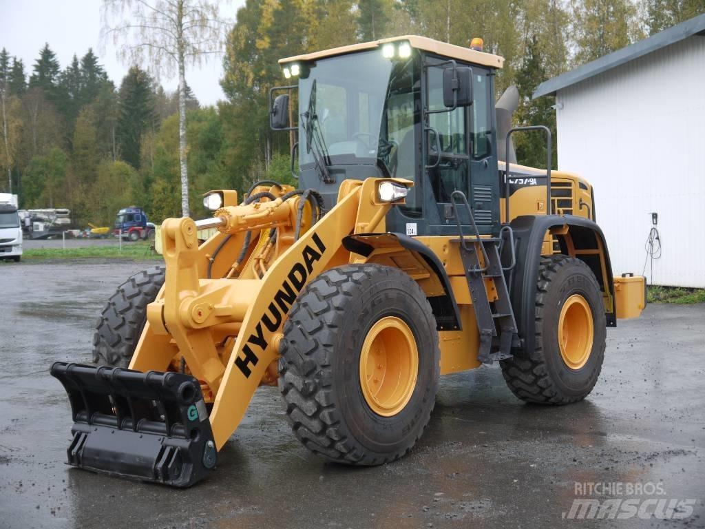 Hyundai HL 757-9A Incarcator pe pneuri