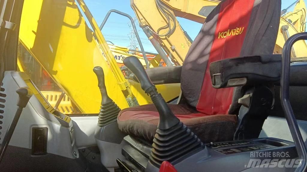 Komatsu PC130 Excavatoare pe șenile
