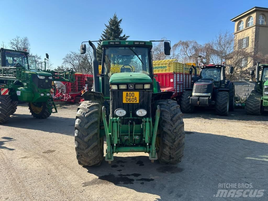 John Deere 8200 Tractoare