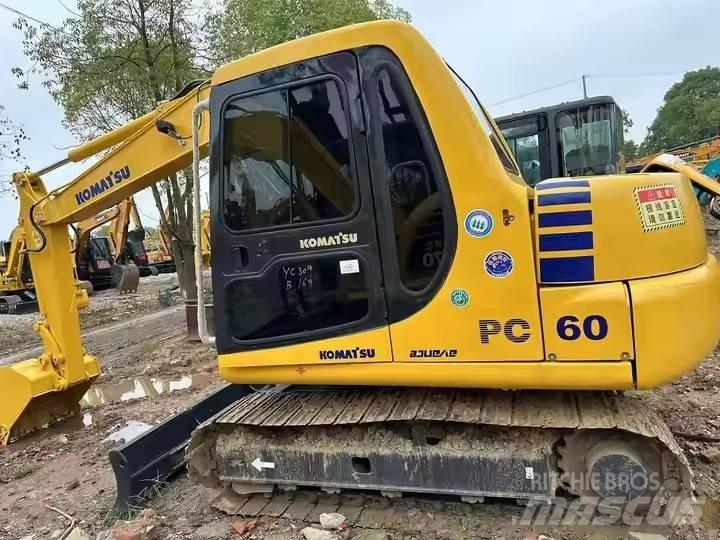 Komatsu PC 60 Excavatoare pe șenile
