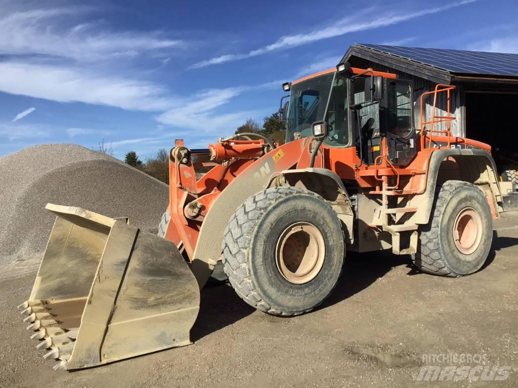 Doosan DL 420 Incarcator pe pneuri