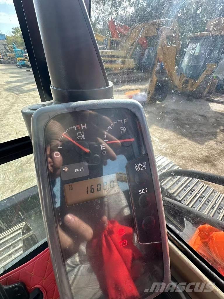 Hitachi ZX 70 Excavatoare pe șenile
