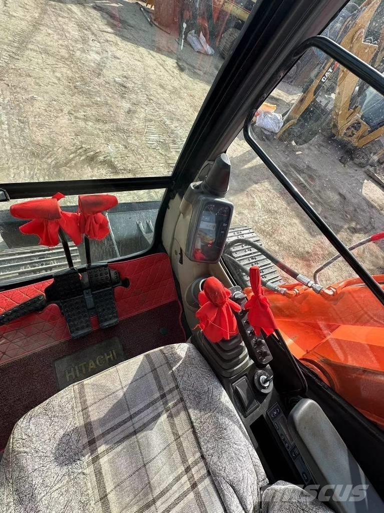 Hitachi ZX 70 Excavatoare pe șenile
