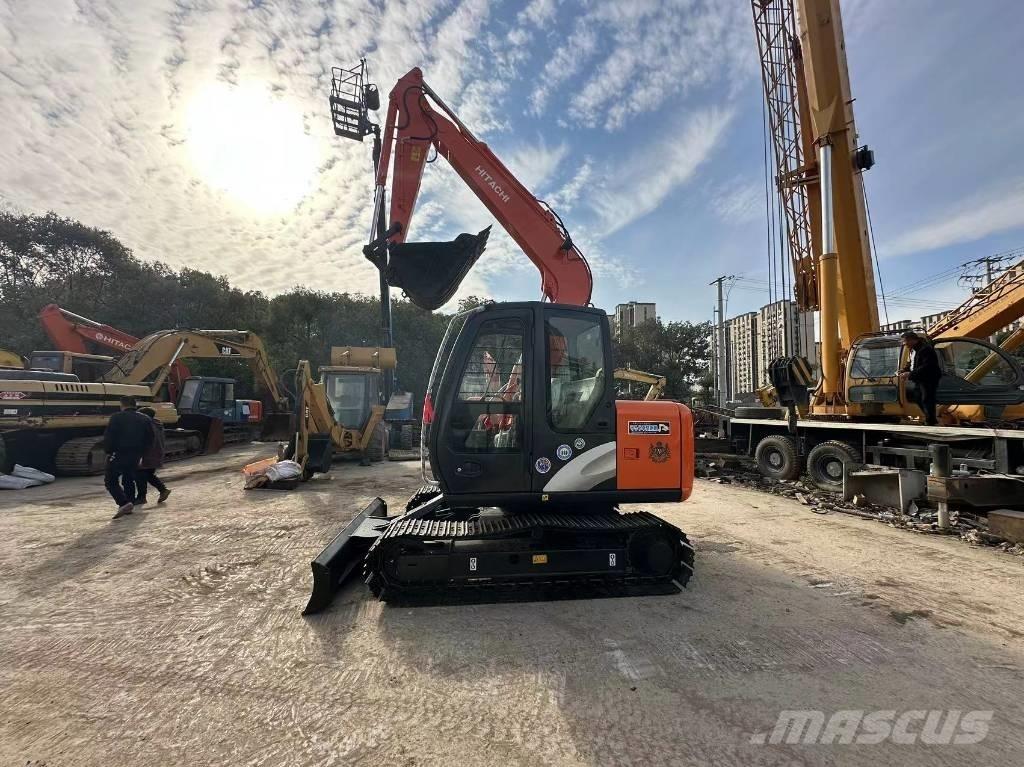 Hitachi ZX 70 Excavatoare pe șenile
