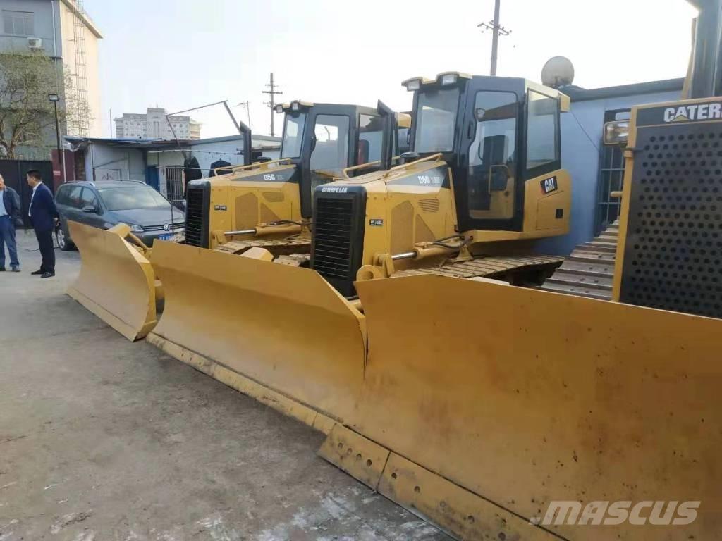 CAT D5M Buldozere pe senile