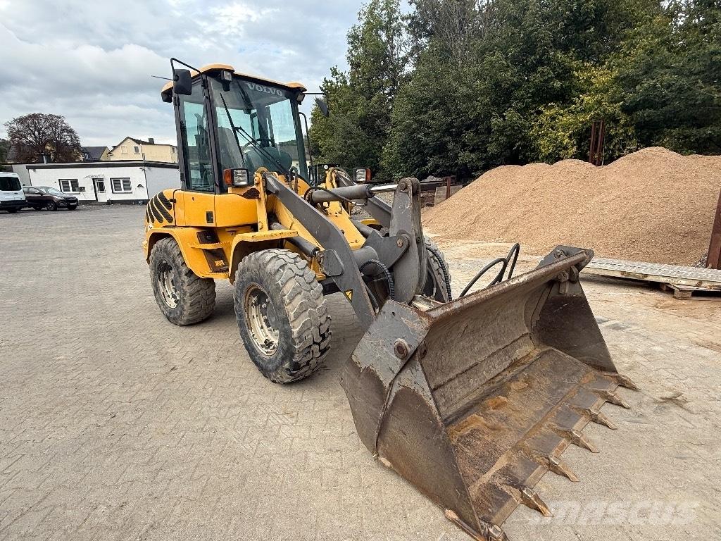 Volvo L 30 B Pro Incarcator pe pneuri