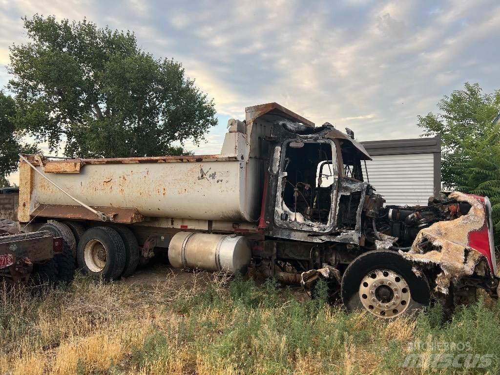 Peterbilt 377 Autobasculanta