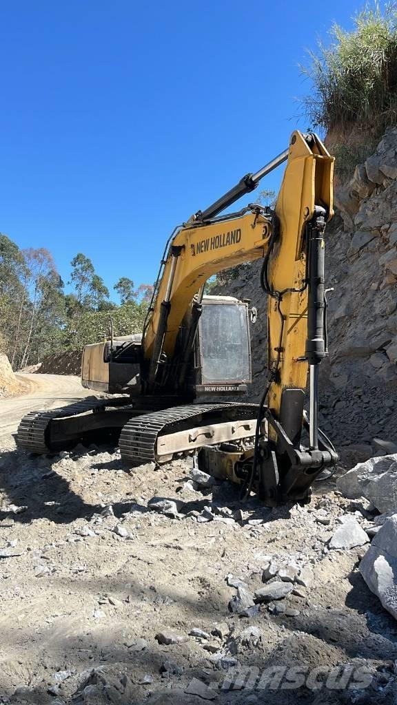 New Holland E 215 B Excavatoare pe șenile
