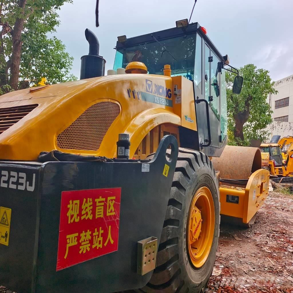 XCMG XS 223 J Compactoare monocilindrice